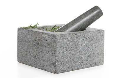 Metropolitan Grote hoeveelheid afstuderen Vijzel met stamper van graniet vierkant 14 cm | Voordelig online vijzels  kopen - SALE - Kookwinkel Kitchen&More